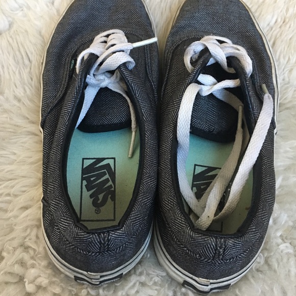 Vans Low Top - Picture 3 of 4